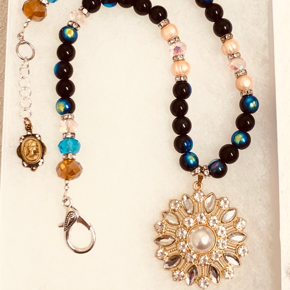 COLLETTE Necklace Handmade Stunning Pearl & Iridescent Black Glass Original New